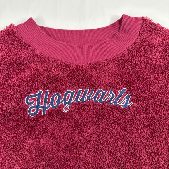 Harry Potter Hogwarts Faux Fur Sherpa Sleepwear Sweater Size L Burgundy - Picture 3 of 5